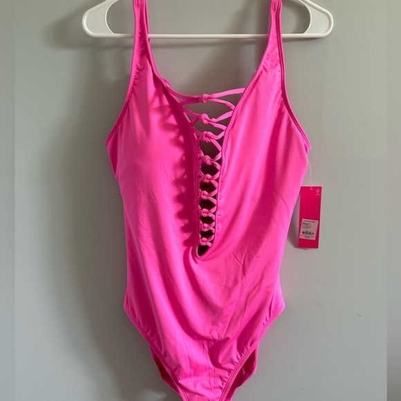 Lilly Pulitzer Isle Lattice One-Piece Swimsuit in Plumeria Pink NWT - Size 14 - Picture 2 of 5